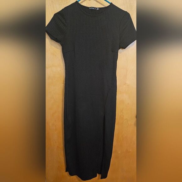 Boohoo Mid way black ribbed crew neck  dress size 6 * - Picture 1 of 4
